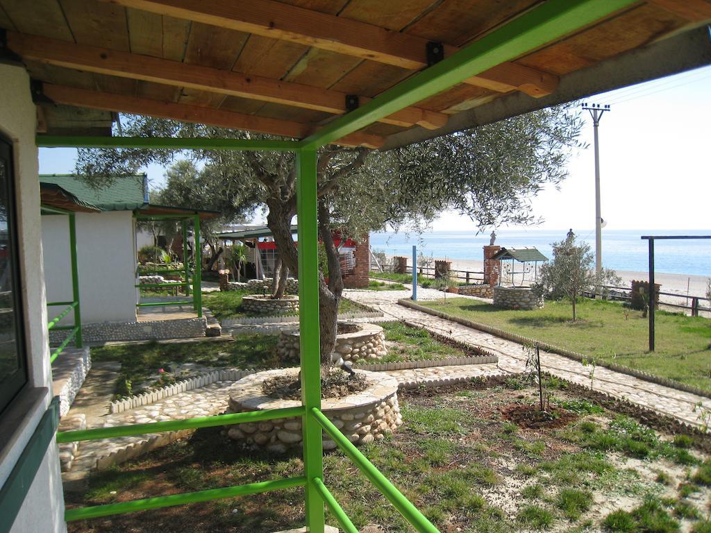 Chalet Ambel Dhërmi Habitación foto
